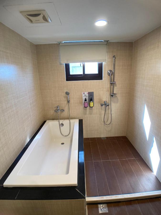 טאיצ'ונג Bonjour Hotel מראה חיצוני תמונה
