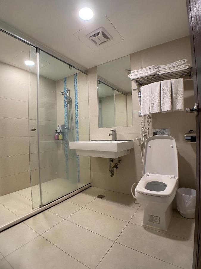 טאיצ'ונג Bonjour Hotel מראה חיצוני תמונה